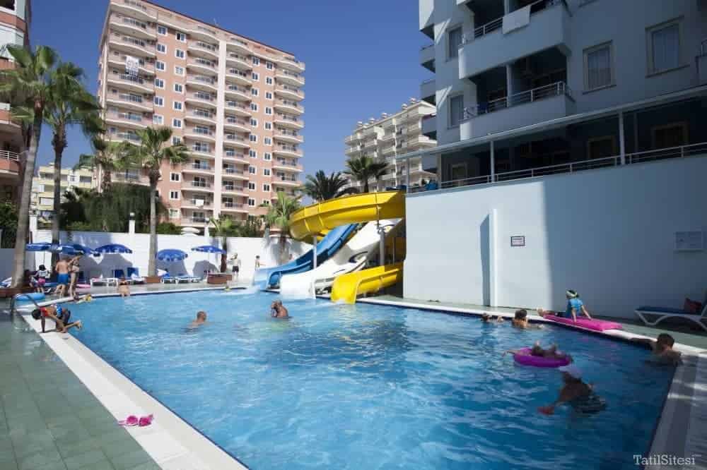 Senza Grand Santana Hotel
